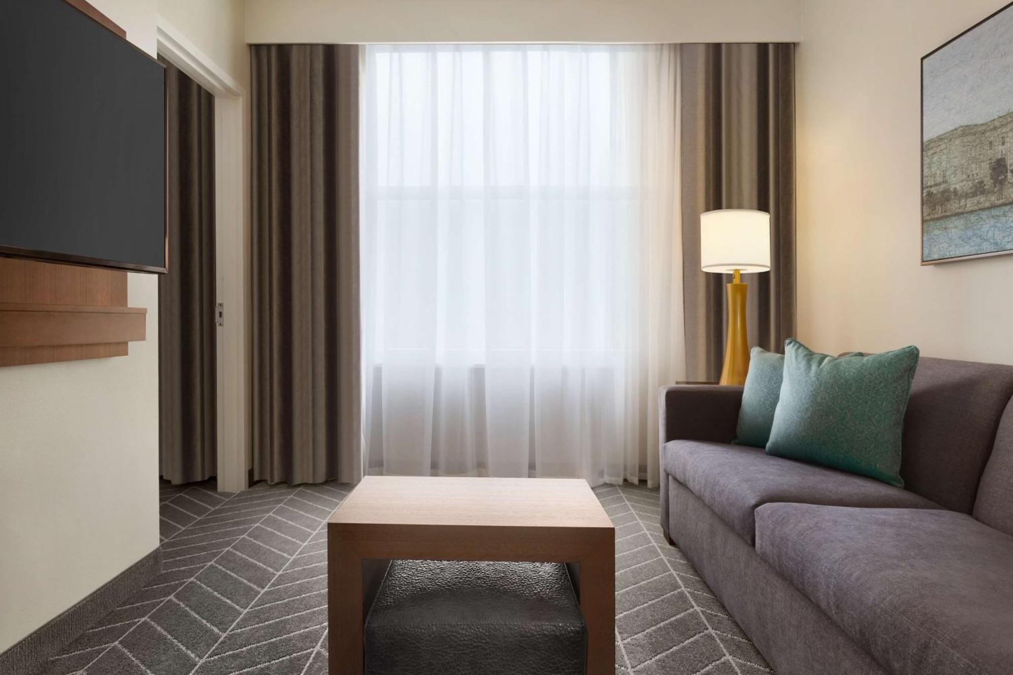 Embassy Suites By Hilton Wilmington Riverfront Eksteriør billede