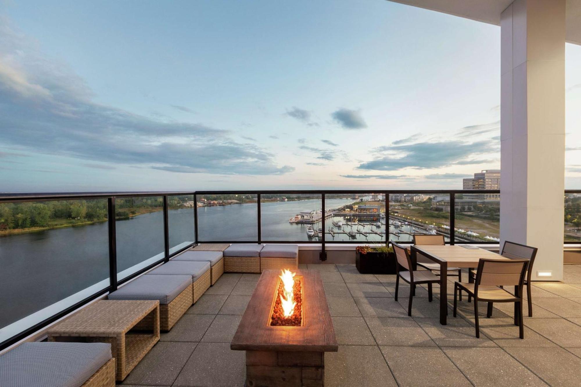Embassy Suites By Hilton Wilmington Riverfront Eksteriør billede