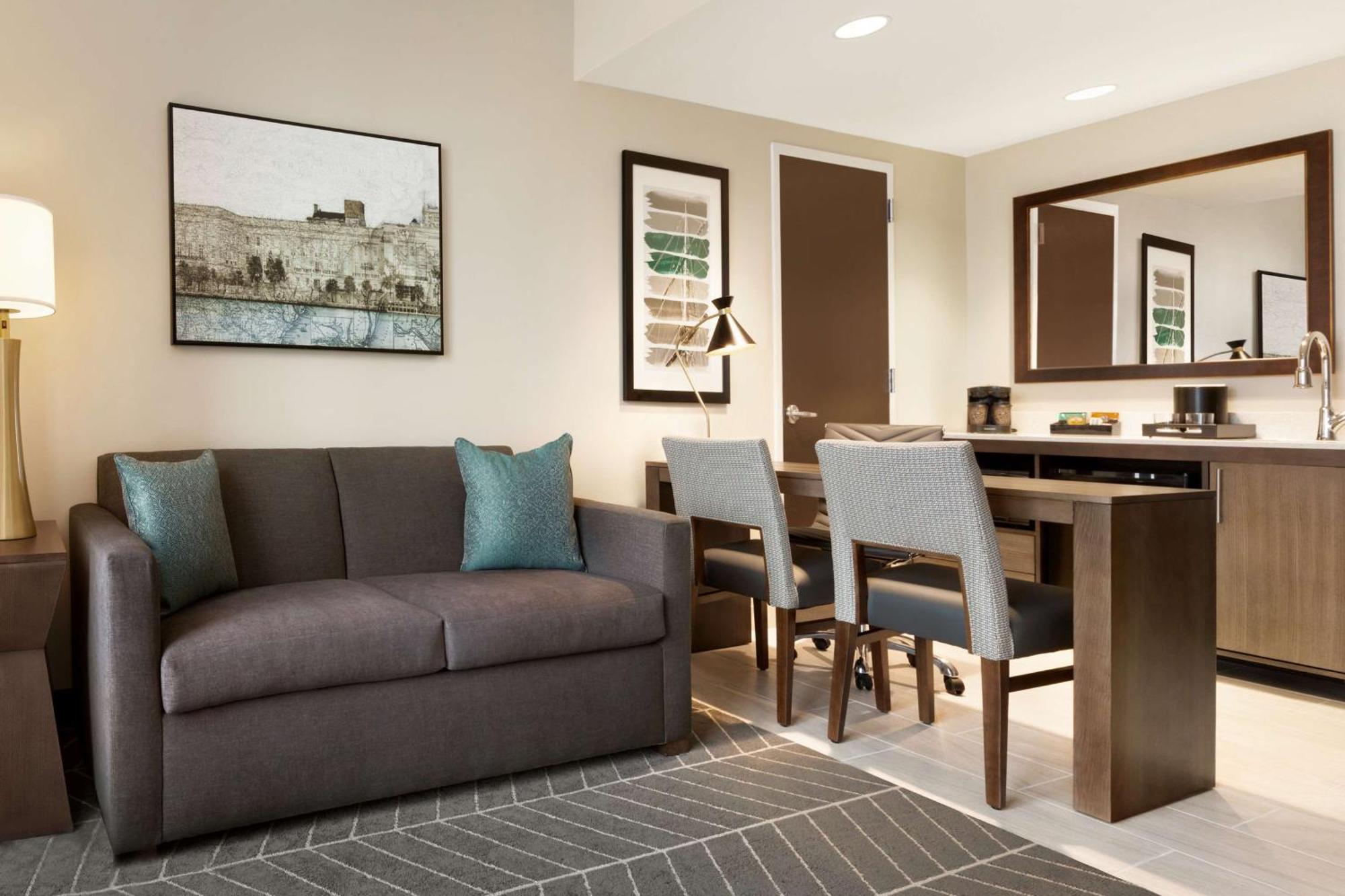 Embassy Suites By Hilton Wilmington Riverfront Eksteriør billede