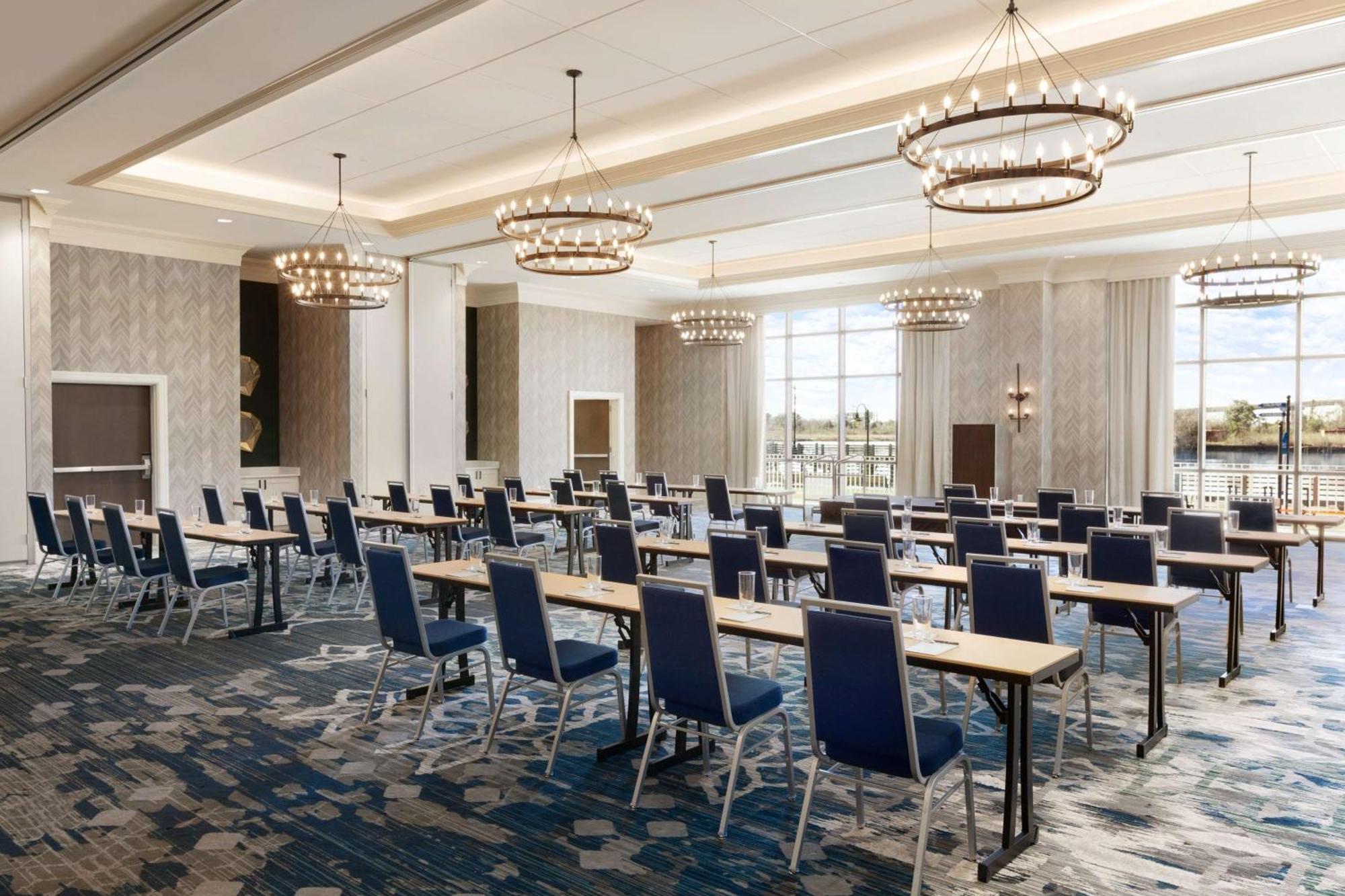 Embassy Suites By Hilton Wilmington Riverfront Eksteriør billede