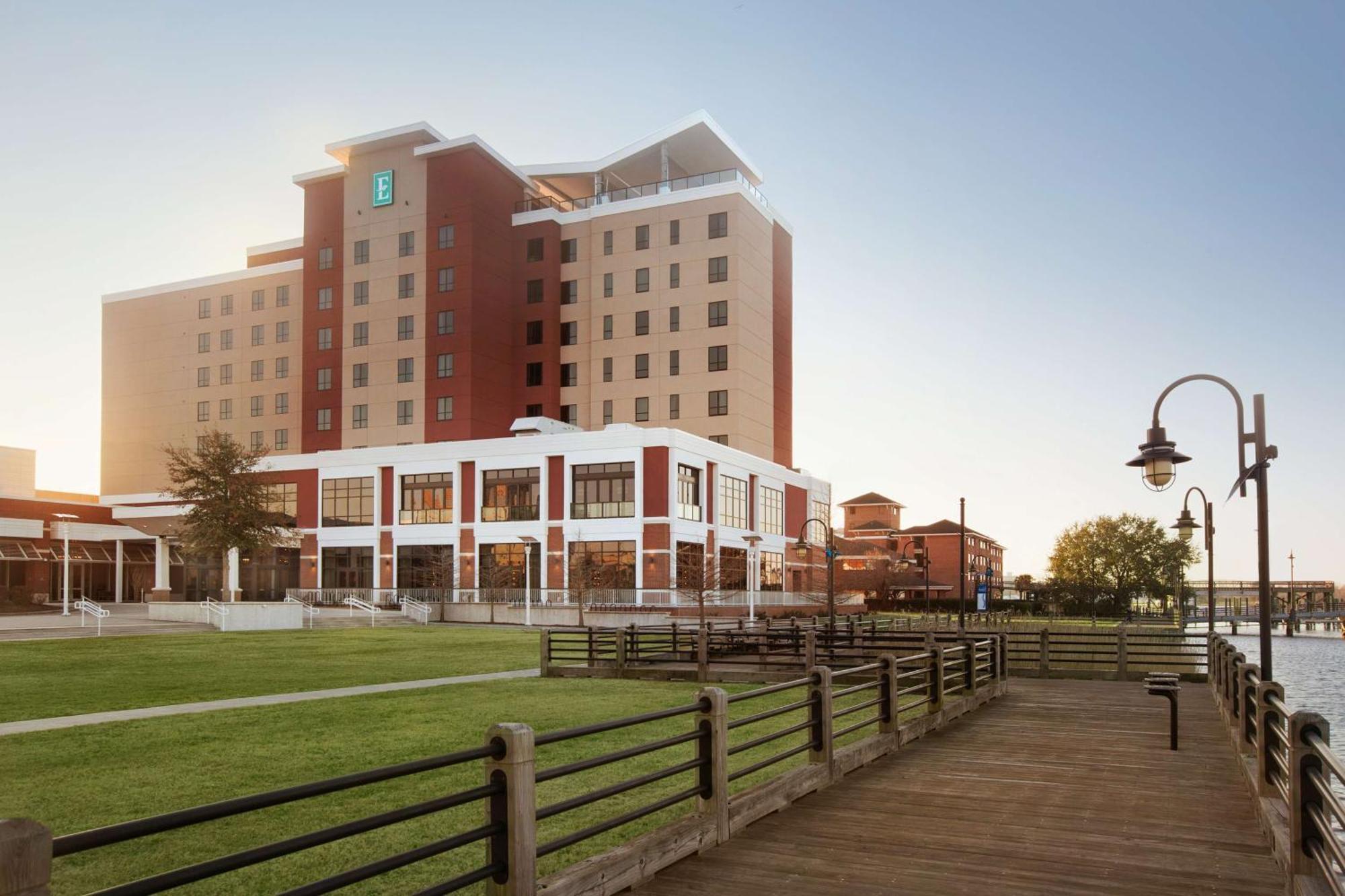 Embassy Suites By Hilton Wilmington Riverfront Eksteriør billede