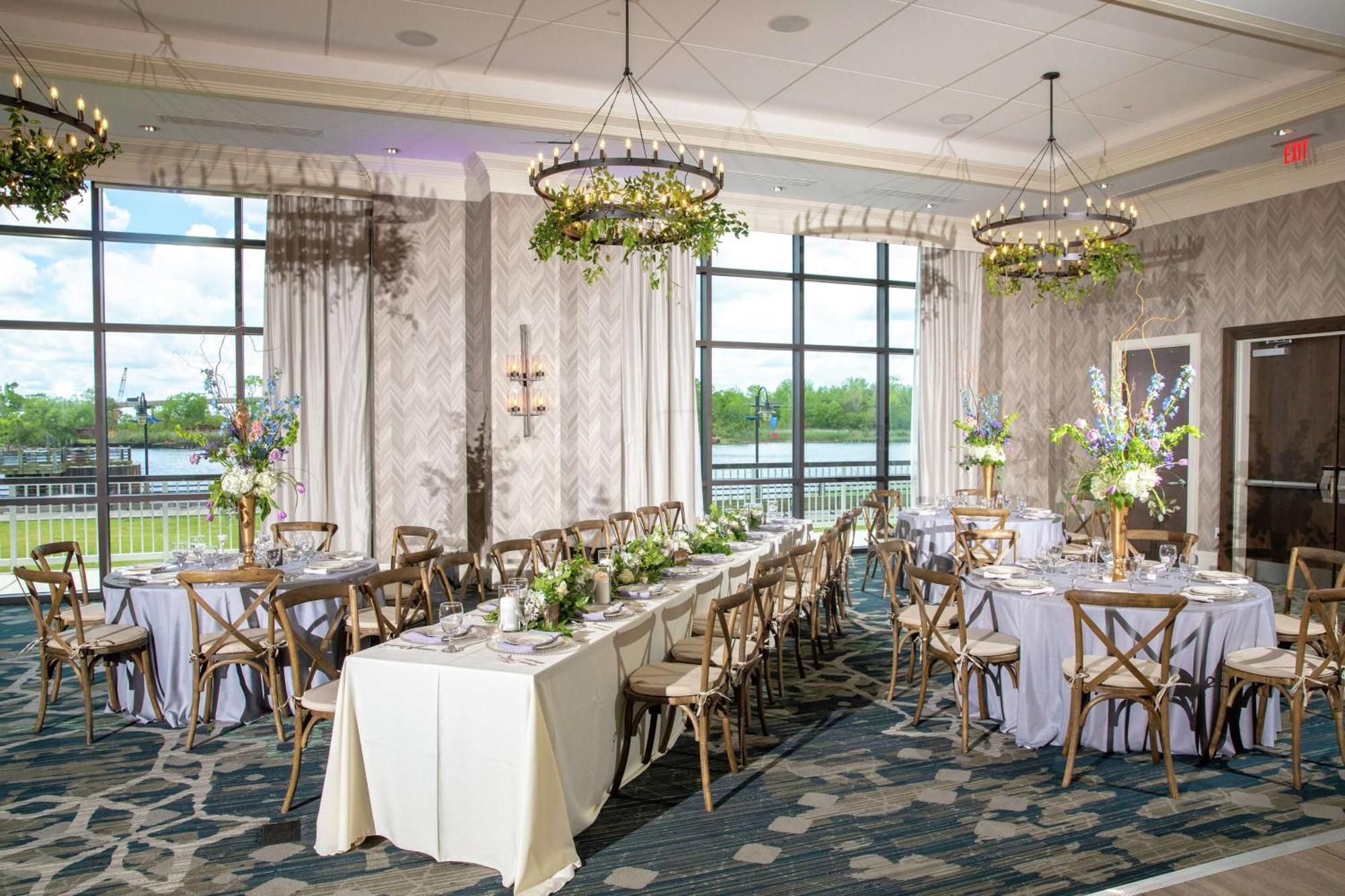 Embassy Suites By Hilton Wilmington Riverfront Eksteriør billede